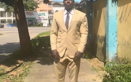 VeryDarkMan Leads Schoolchildren Protest to FCT Minister’s Gate Over Teachers’ Strike