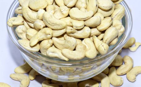 ⚠ Health Benefits of Cashews