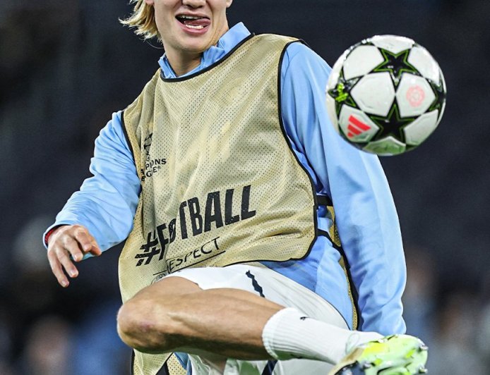 Erling Haaland Sends a Message to Manchester City Fans Ahead of Anfield Clash!