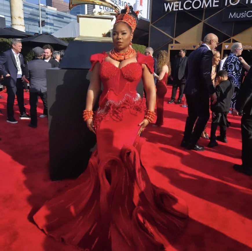 Chiwetalu Agu Praises Yemi Alade's Traditional Outfit at the Grammys