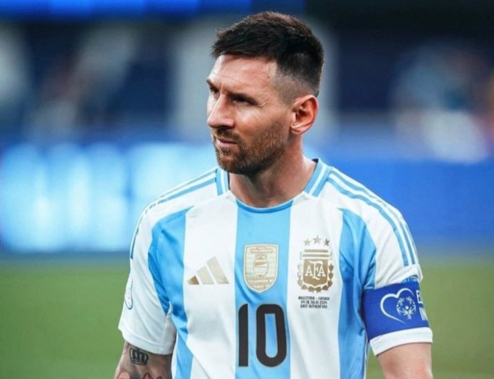 For the first time ever in the World Cup all the refree team will be From one country (Argentina) — sports analyst stone says