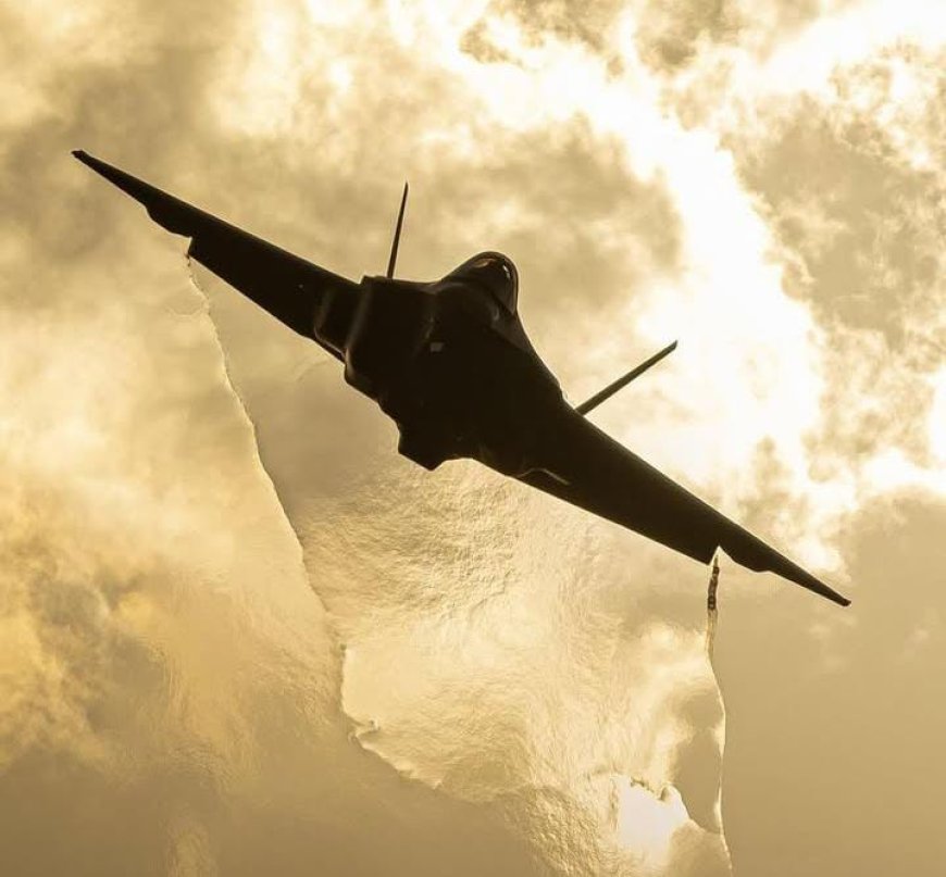 F-35C Lightning II Soars Through Sun 'n Fun 2025