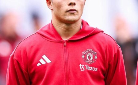 Manchester United Set to Open Contract Talks with Harry Amass After Season's End