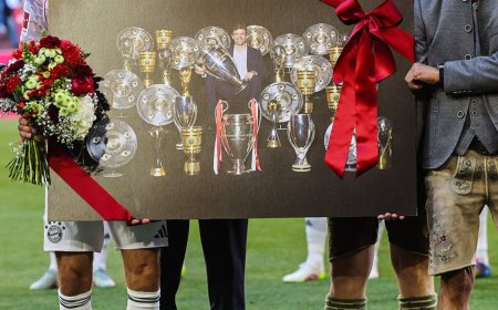 Thomas Müller Bids Farewell to Allianz Arena in Final Home Appearance