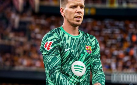 Flick Backs Szczęsny to Stay at Barça