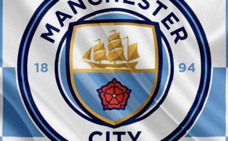 Manchester City Eye Tino Livramento