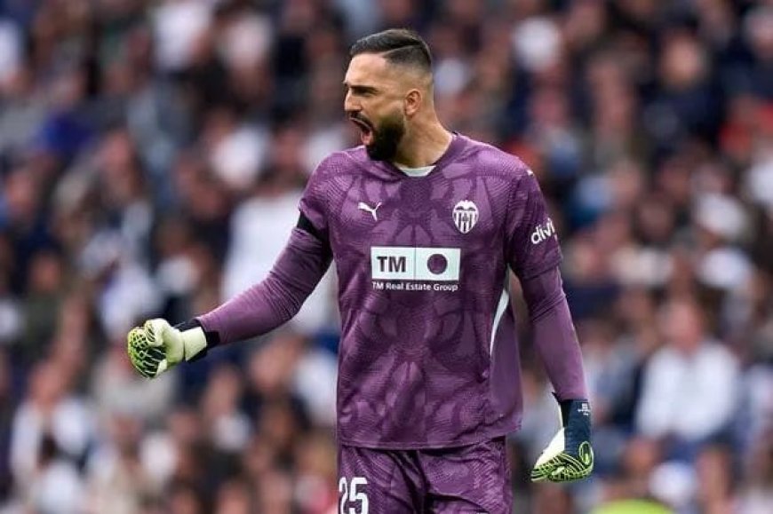 Mamardashvili Confirms Commitment to Liverpool for Next Season