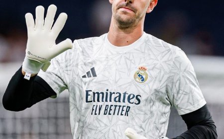 Courtois Hints at Contract Extension: “Talks Ongoing, I Want to Remain at Real Madrid