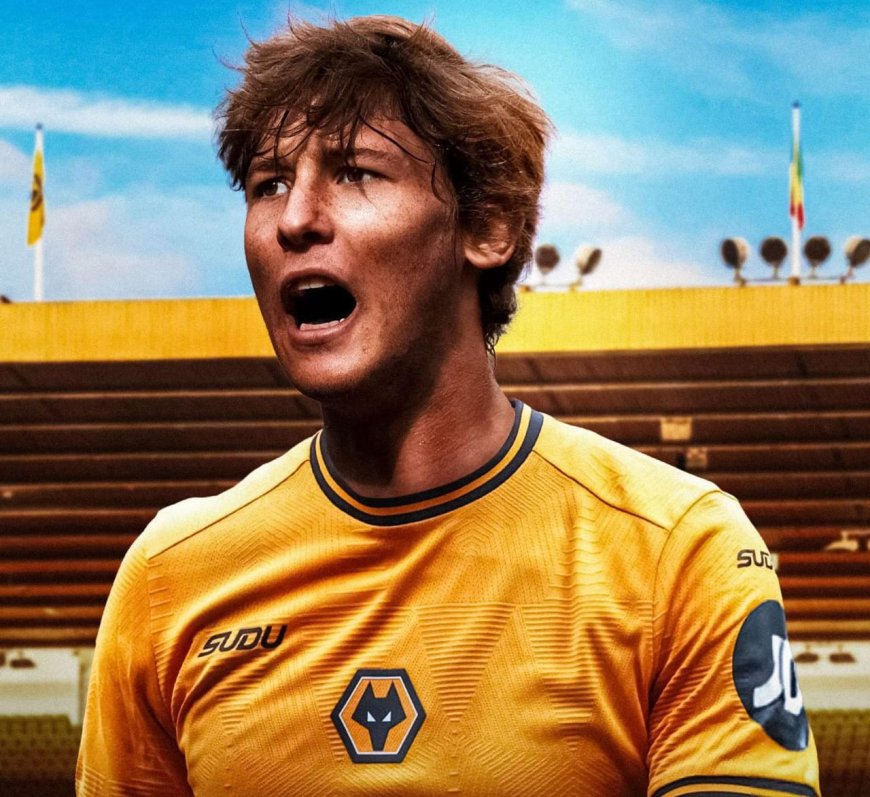 Fer López Close to Completing Wolves Move