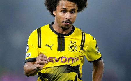 Karim Adeyemi Set to Stay at Dortmund Despite Rumoured Interest from Italy