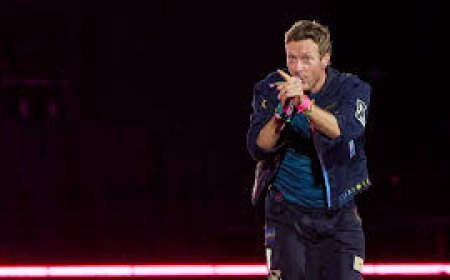 Coldplays lead singer, Christ Martin, could be heard waning the audience about camera at a concert in Madison, Wisconsin.