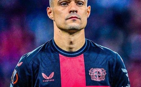 Leverkusen Boss Erik ten Hag Shuts Down Xhaka Exit Rumors