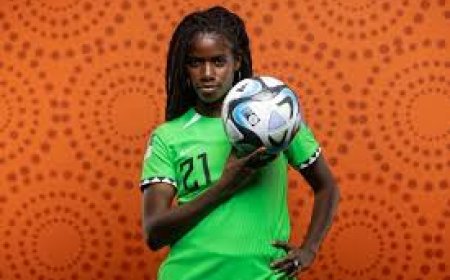 Esther Okoronkwo Locker room video goes viral as she uses Bottle water for shin guard