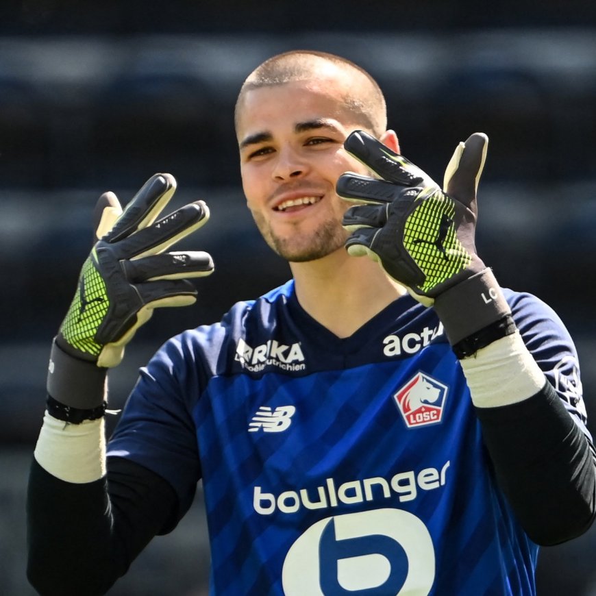 PSG Near Final Agreement for Lucas Chevalier Transfer