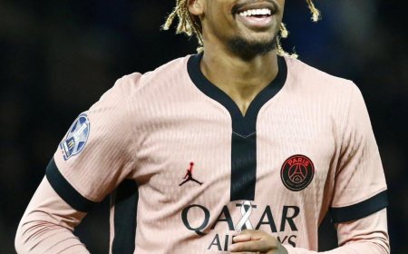 Liverpool Admire Barcola but Prioritize Isak Pursuit as PSG Push for Contract Extension