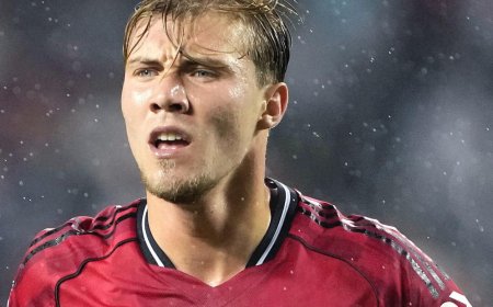 Napoli Open Talks With Man United Over Højlund Transfer