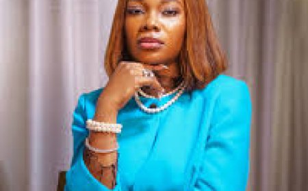 Nigerian makeup artist Theresa Emegwara has achieved a remarkable milestone by completing over 146 hours of nonstop makeup application.