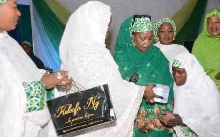 Borno Cleaner Honoured With N1m and Gifts After Returning ₦4.8m