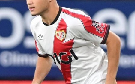 Rayo Vallecano Hand Debut to Youngster Samu Becerra After New Deal