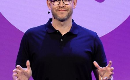 Spotify CEO to Step Down