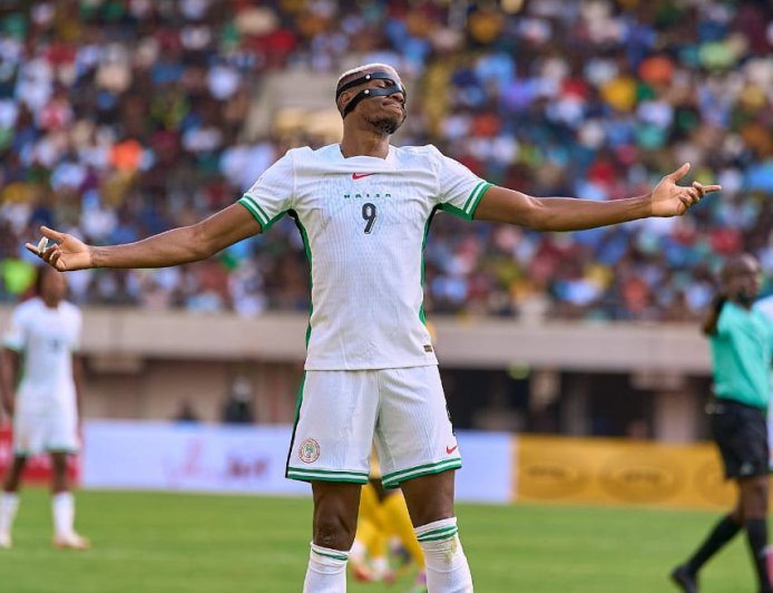 Nigerian footballer Victor Osimehn trending reaction during the last match