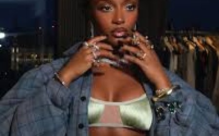 Ayrastarr confirmed she is now officially based in New York