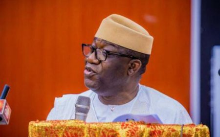 Fayemi Urges Nigerians Not to Lose Hope, Says Country Will Emerge Stronger