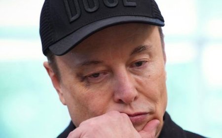 Elon Musk says he has less than $850 million in cash, 0.1% of his net worth