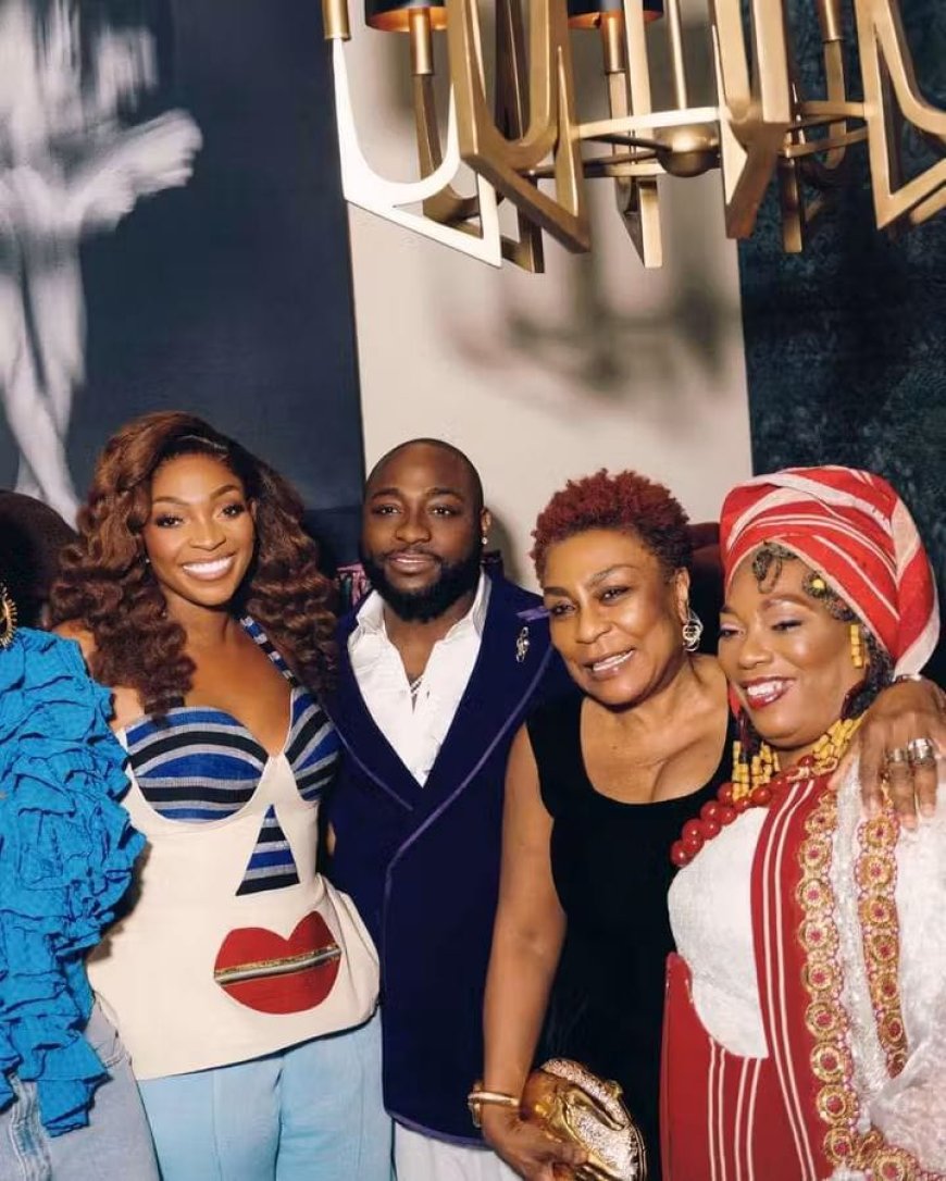 Davido’s elder sister X Davido X Burnaboy’s mum X Fela’s first daughter at the Grammys