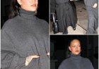 Rihanna let a photographer take picture with her at the Fenty Beauty event in Mumbai and others started to rush to get their pics too