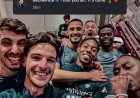 Arsenal players are celebrating their first Premier League trophy in 22 years