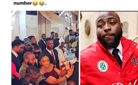 oment Davido unknowingly helped a bouncer shoot his shot after agreeing to take a photo with a lady so he could collect her numbe