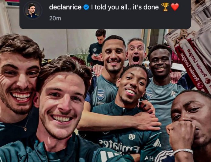 A dEaf Arsenal fan celebrating Arsenal winning the title