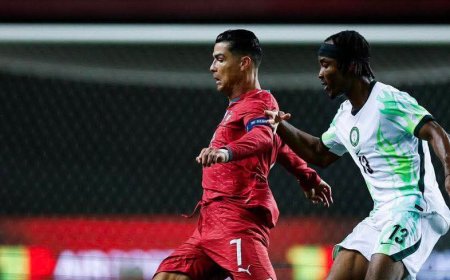 This Nigerian player will definitely frame this picture with Cristiano Ronaldo