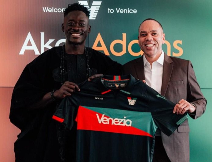 Akor Adams wore an agbada for his official unveiling as a Venezia player
