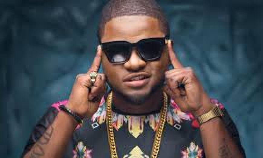 The legendary Awolo Longomba and skales at the afro nation in Portugal just before his classic performance