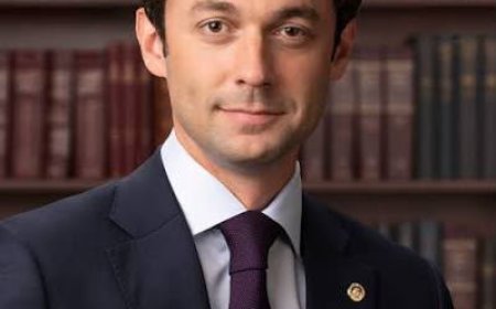  Jon Ossoff Takes Aim at Republicans at Georgia Rally