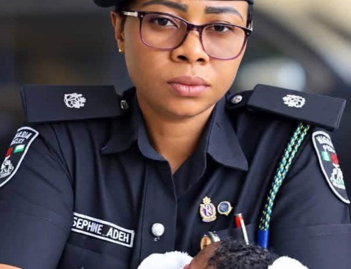 ???? NEWBORN BABY GIRL RESCUED AFTER BEING FOUND ABANDONED IN CARTON IN ABUJA