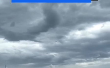 Typhoon Champi Brings Powerful Waves to Taiwan’s Coast