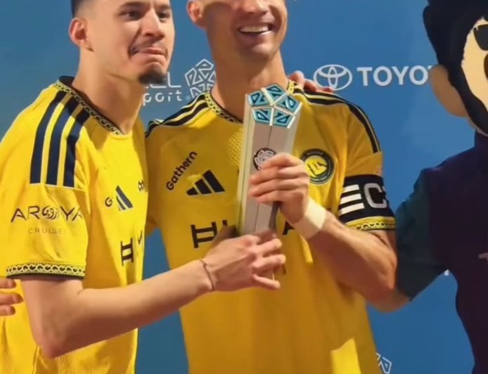 Cristiano Ronaldo Gifts Man of the Match Award to Abdullah Al Hamdan