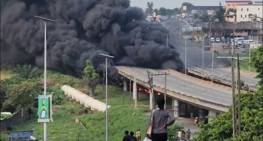 BREAKING: Fire Erupts at Otedola Bridge Along Lagos-Ibadan Expresswa